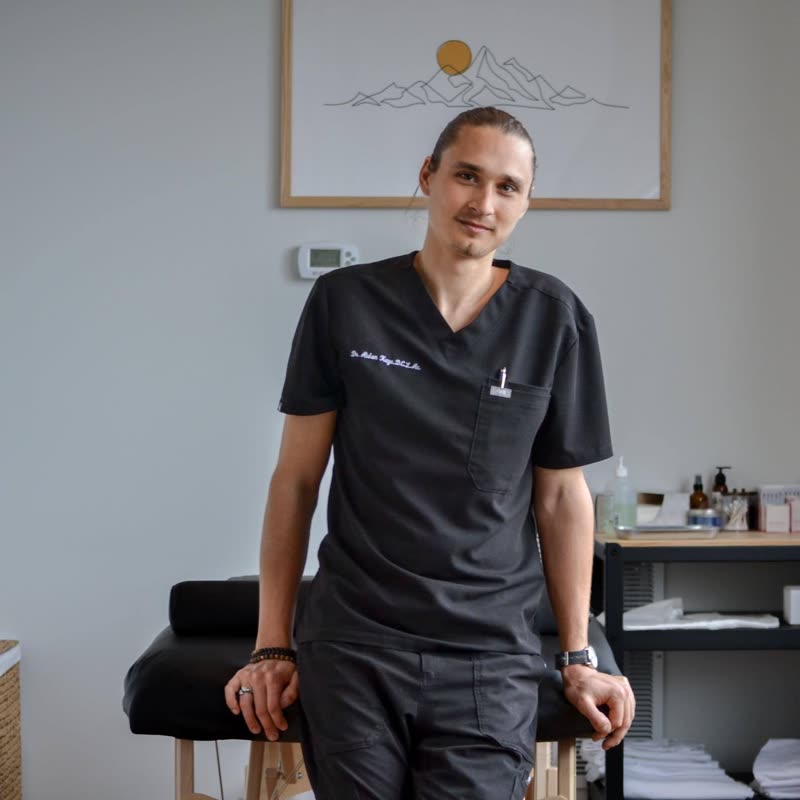 Dr. Aidan Kaye at The Compound Method clinic